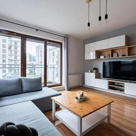 Woronicza 33b Prywatne Mieszkanie Z Oddzielna Sypialnia I Balkonem Samodzielne Zameldowanie! Warschau